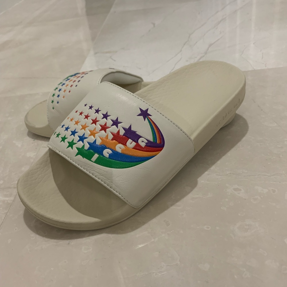 GUCCI Pursuit Logo Slide Sandal Size 36